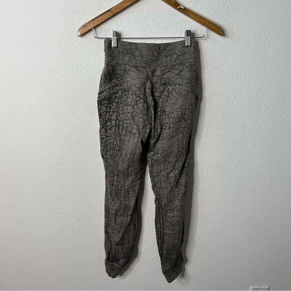 Lululemon Thread Dye Womens Jogger Pants Tan Beige Size 0 - Picture 5 of 6